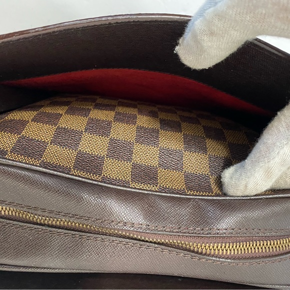 Louis Vuitton Damier Satchel - Picture 7 of 10